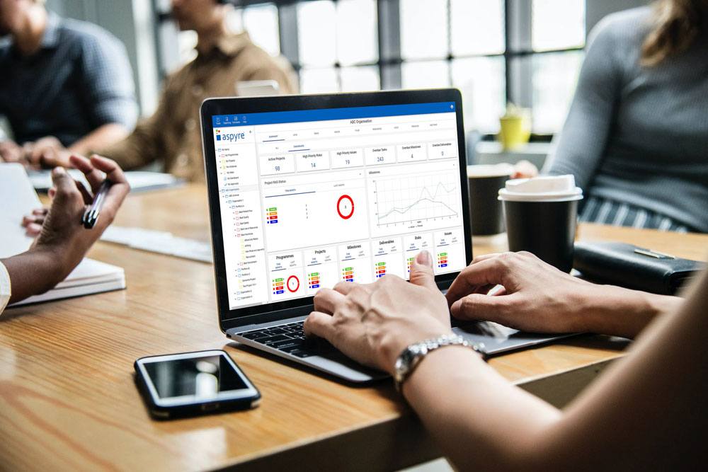 Woman_using_Aspyre-img